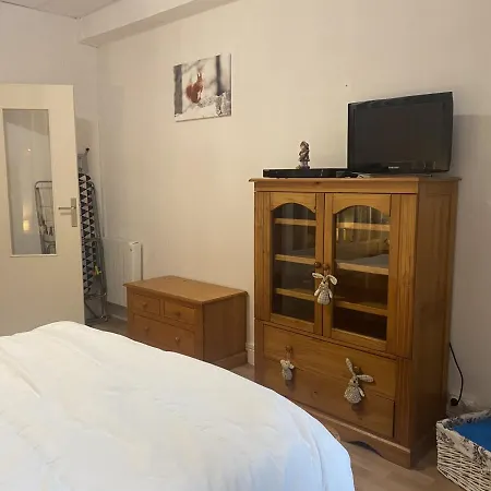 Appartement La Bourboule, 2 Pièces, 4 Personnes - Fr-1-667-3 La Bourboule
